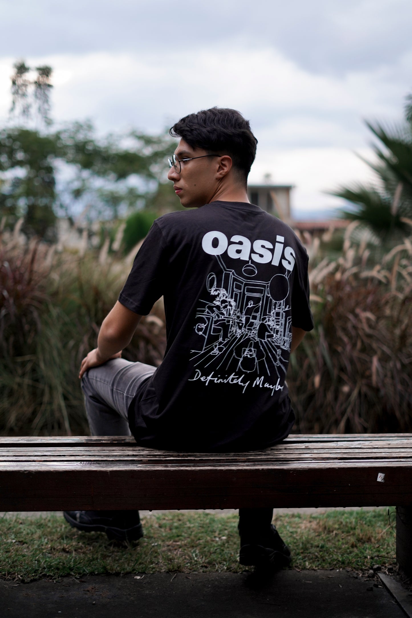 Oasis T-Shirt – Definitely Maybe | Timeless Britpop